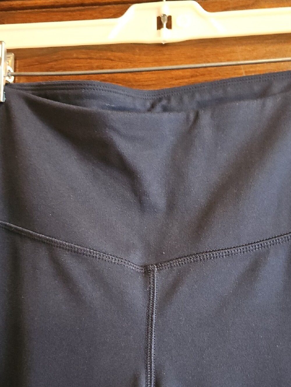 Women's Yoga Capris Pants - Picture 2 of 7